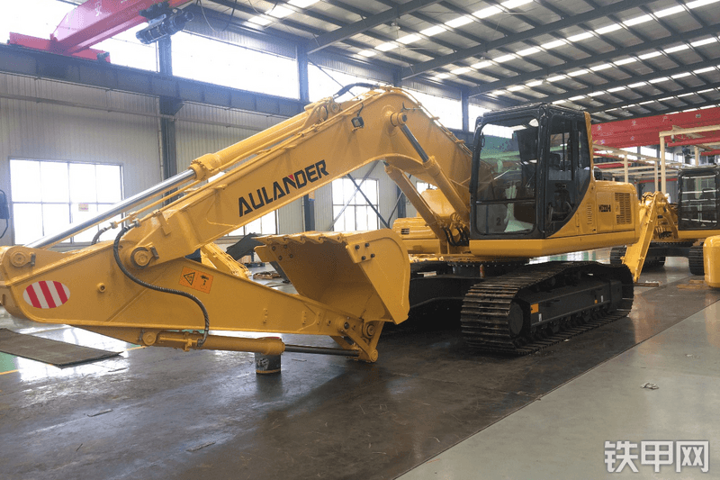 欧兰德ME2208履带式挖掘机