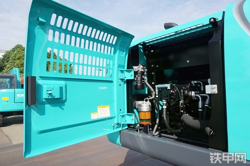 神钢SK210LC-10挖掘机局部