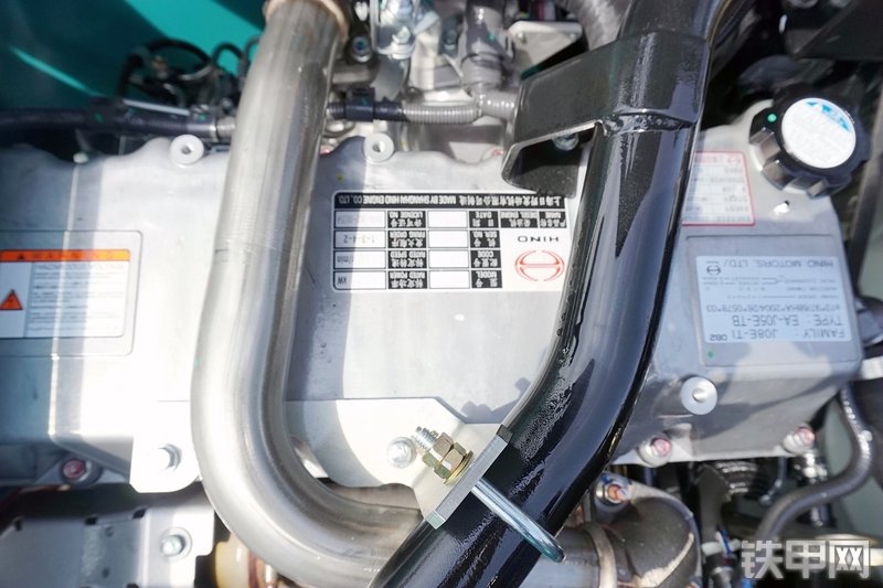 神钢SK270XD-10挖掘机局部