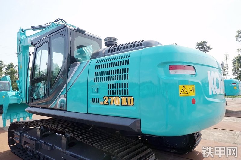 神钢SK270XD-10挖掘机整机外观