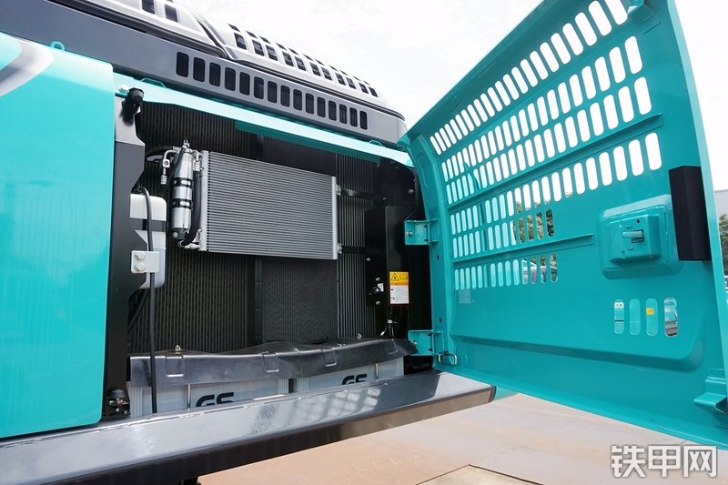 神钢SK380XD-10挖掘机局部