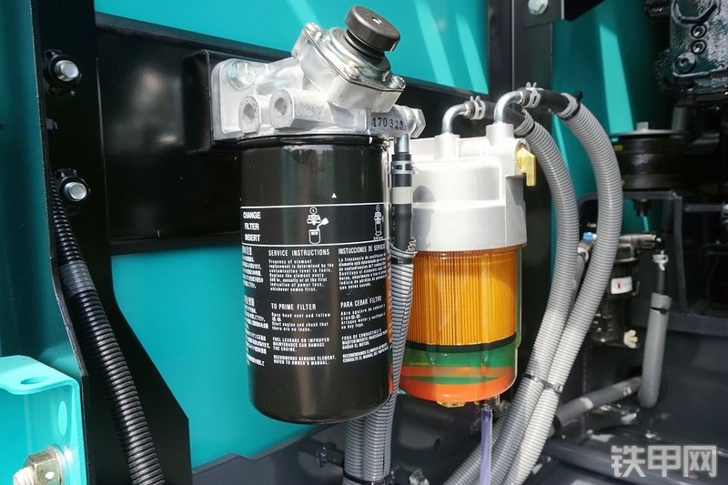 神钢SK270XD-10挖掘机局部