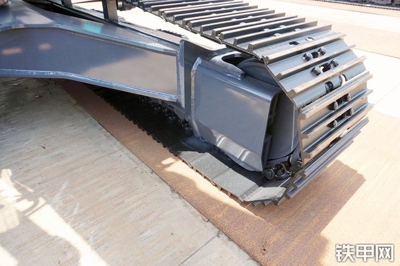 神钢SK260LC-10挖掘机局部