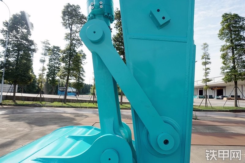 神钢SK210LC-10挖掘机局部