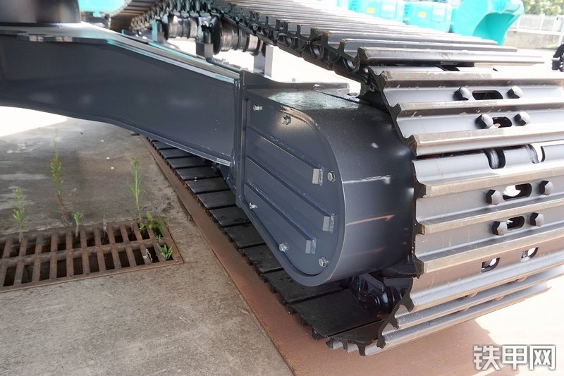 神钢SK270XD-10挖掘机局部