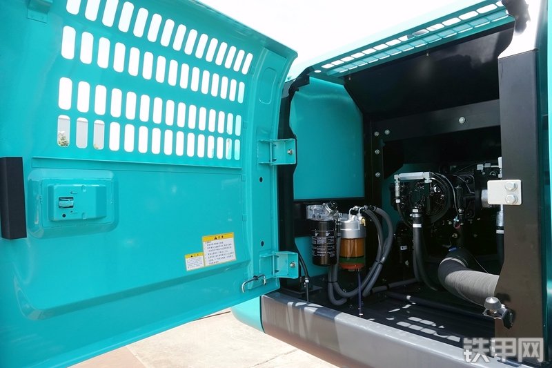 神钢SK260LC-10挖掘机局部