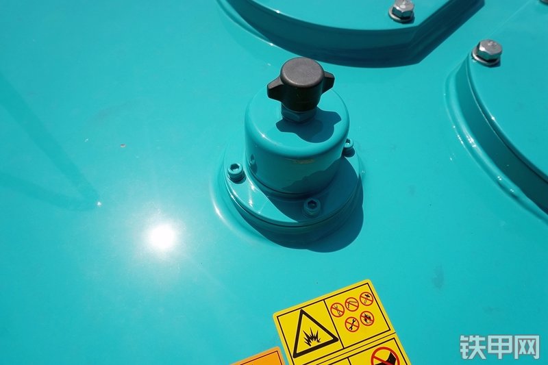 神钢SK350LC-10挖掘机局部