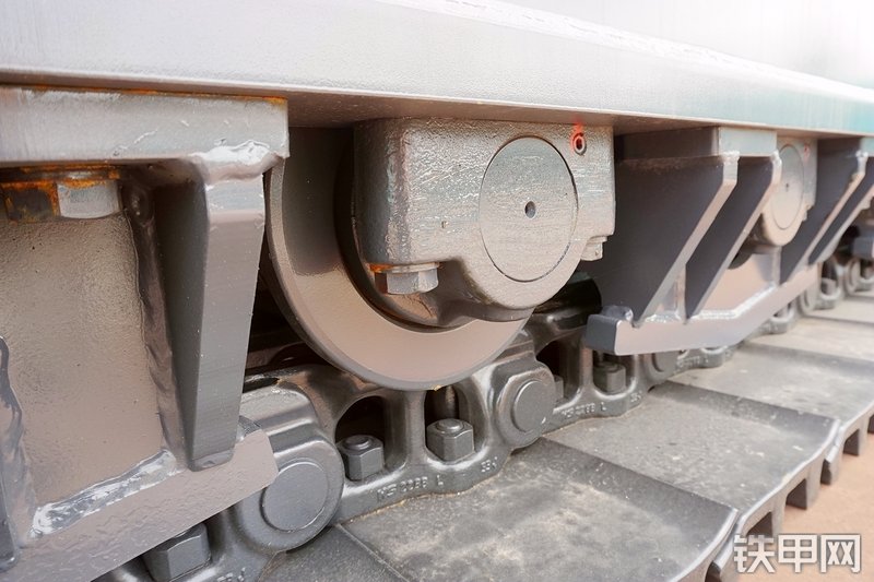 神钢SK460-8挖掘机局部