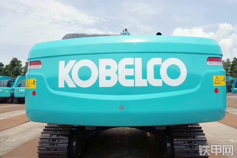 神钢SK380XD-10挖掘机整机外观