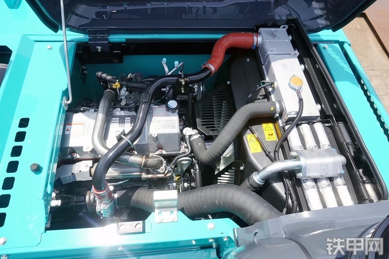 神钢SK260LC-10挖掘机局部