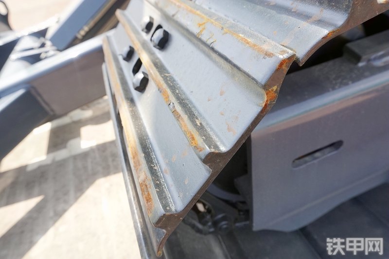 神钢SK60-8挖掘机局部