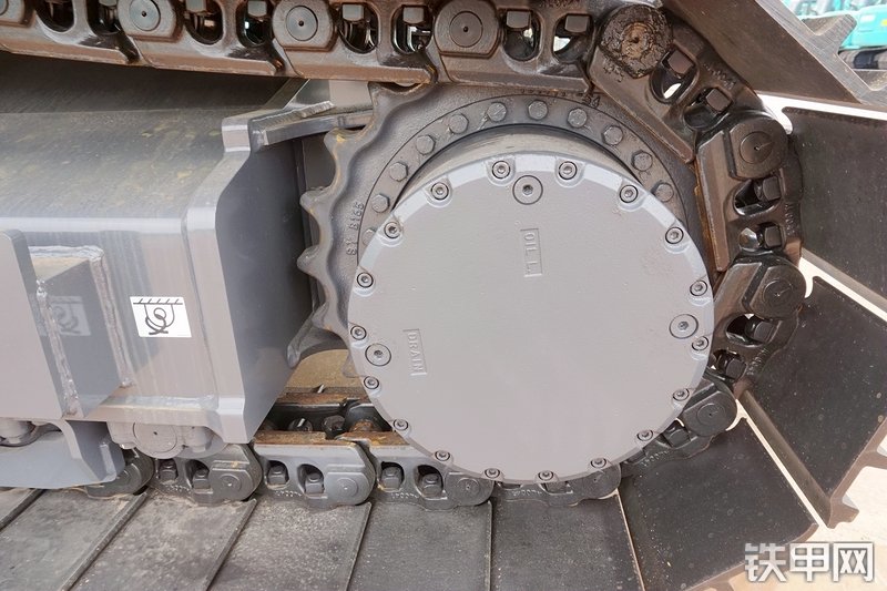 神钢SK220XD-10挖掘机局部