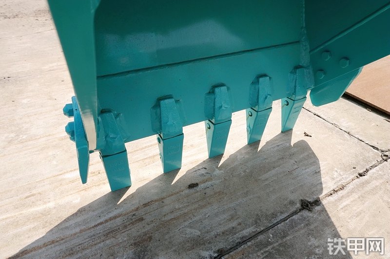 神钢SK60-8挖掘机局部