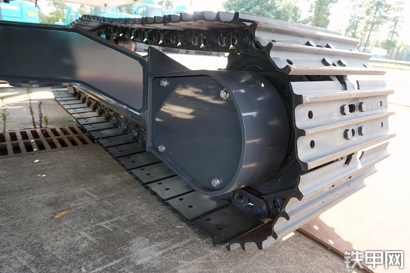 神钢SK75-8挖掘机局部