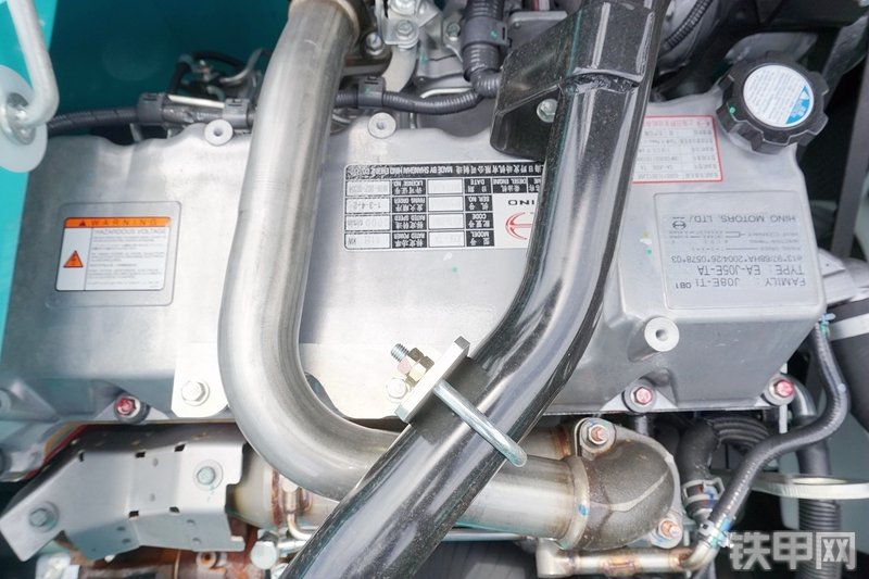 神钢SK220XD-10挖掘机局部