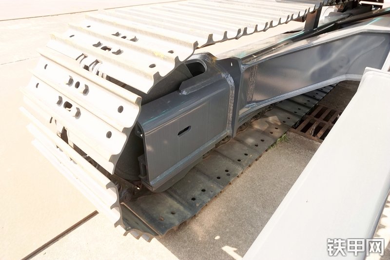 神钢SK75-8挖掘机局部