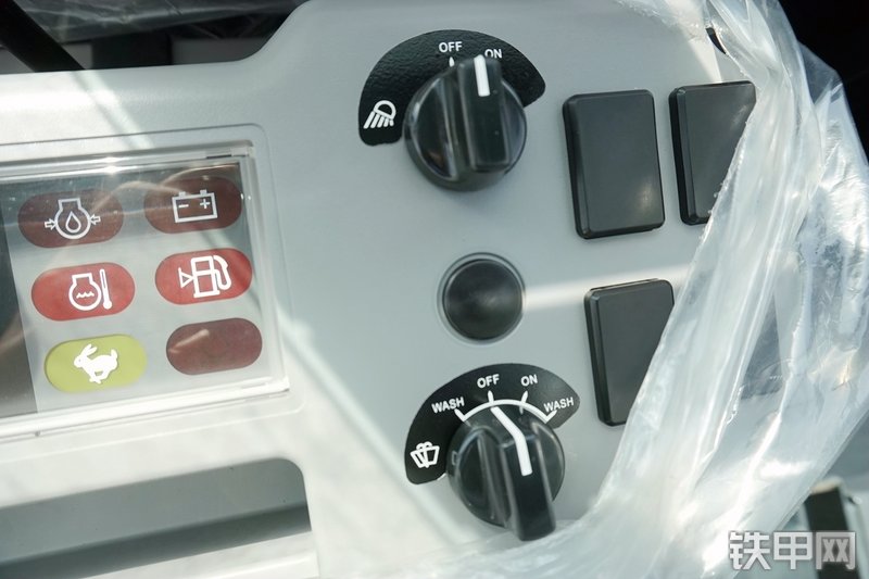 神钢SK60-8挖掘机局部