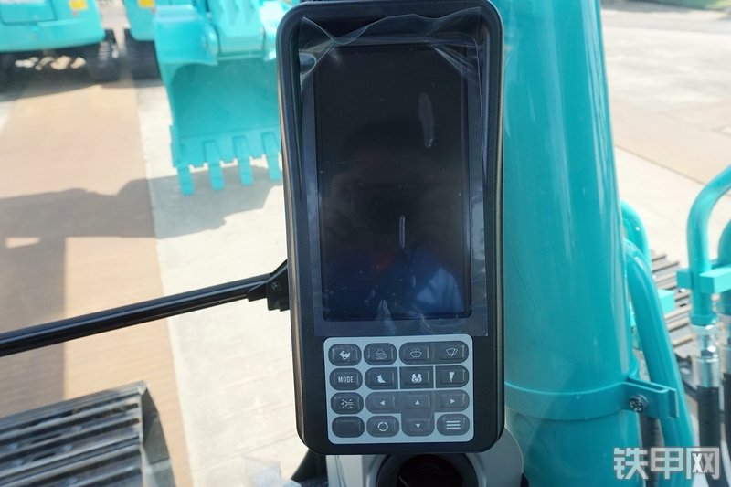 神钢SK350LC-10挖掘机局部