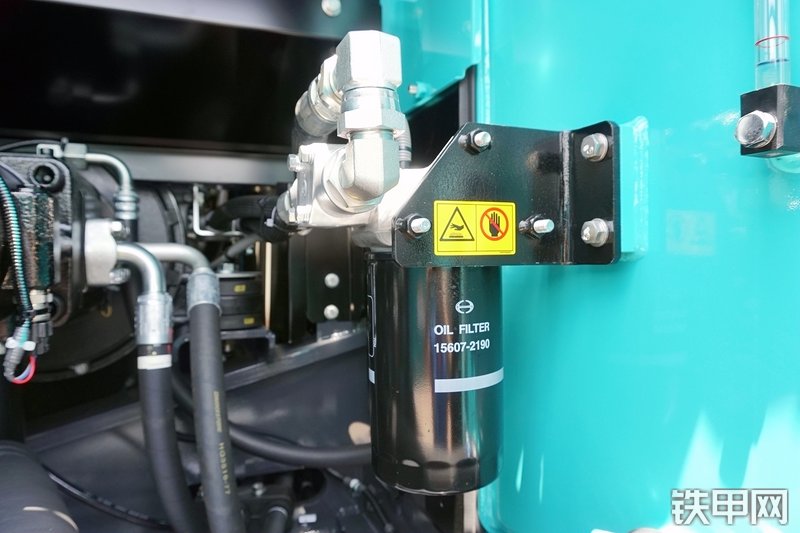 神钢SK260LC-10挖掘机局部