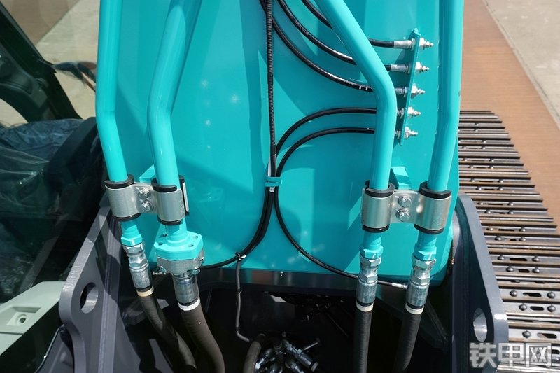 神钢SK350LC-10挖掘机局部