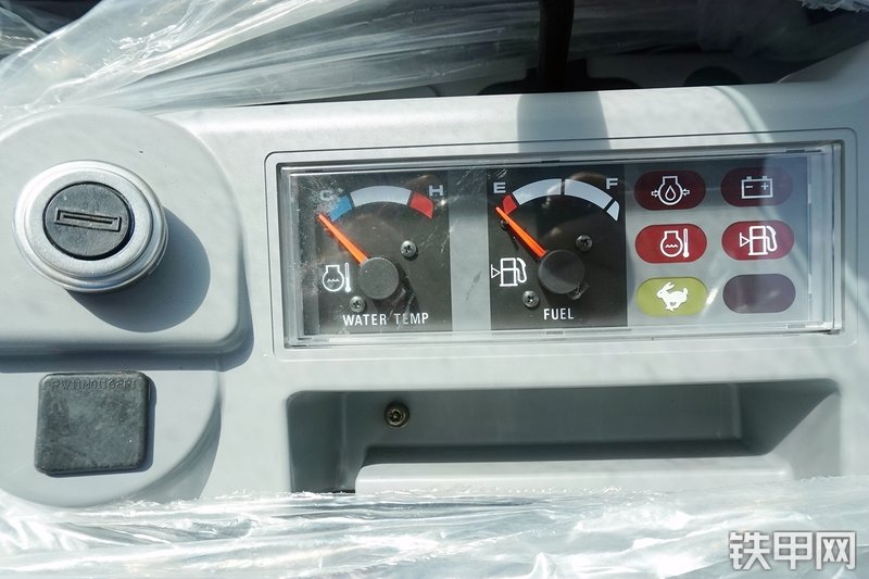 神钢SK60-8挖掘机局部