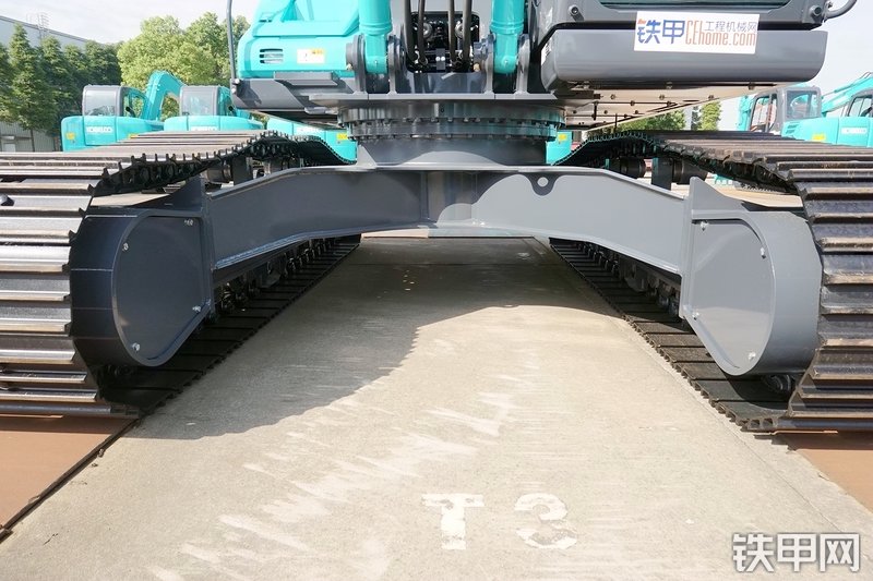 神钢SK210LC-10挖掘机局部