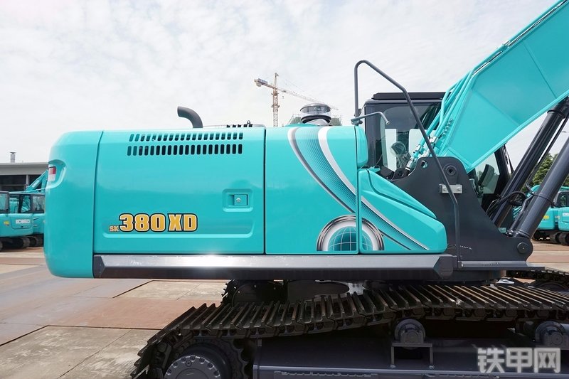神钢SK380XD-10挖掘机整机外观