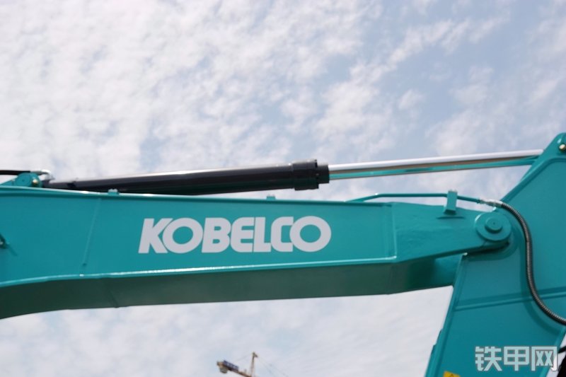 神钢SK380XD-10挖掘机局部