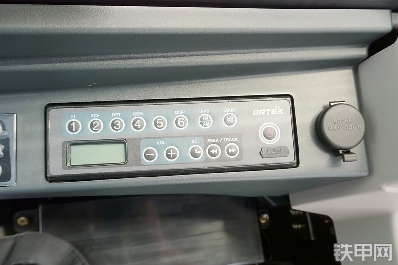 神钢SK380XD-10挖掘机局部