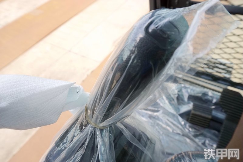 神钢SK380XD-10挖掘机局部