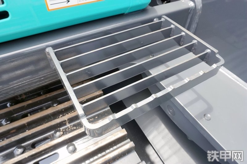 神钢SK380XD-10挖掘机局部