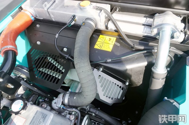 神钢SK210LC-10挖掘机局部