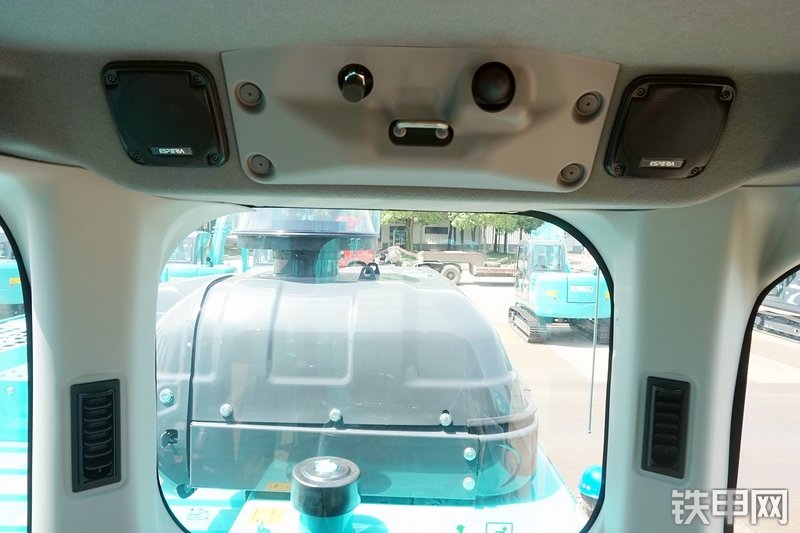 神钢SK350LC-10挖掘机局部