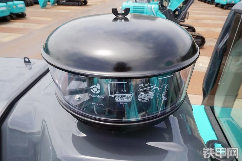 神钢SK380XD-10挖掘机局部