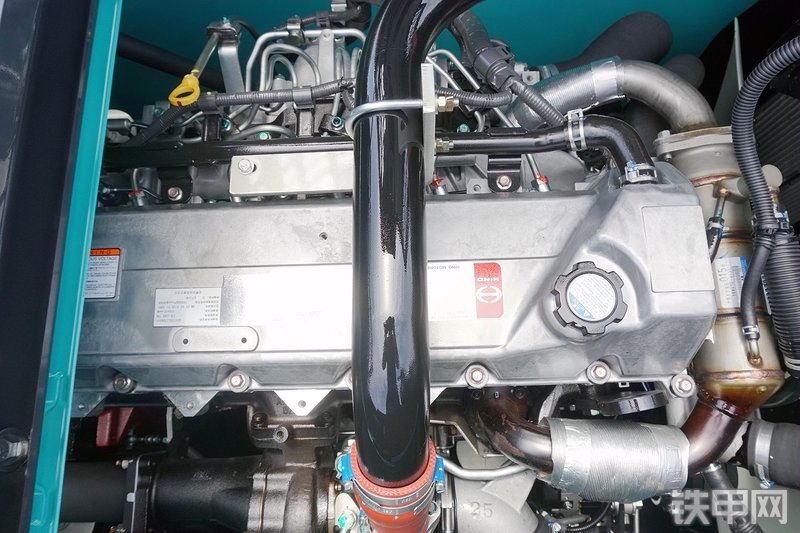 神钢SK380XD-10挖掘机局部