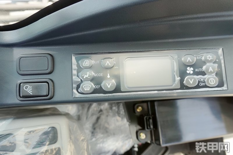 神钢SK350LC-10挖掘机局部