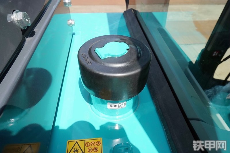 神钢SK350LC-10挖掘机局部