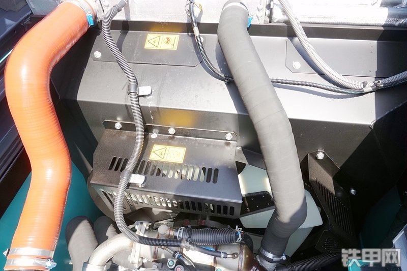 神钢SK350LC-10挖掘机局部