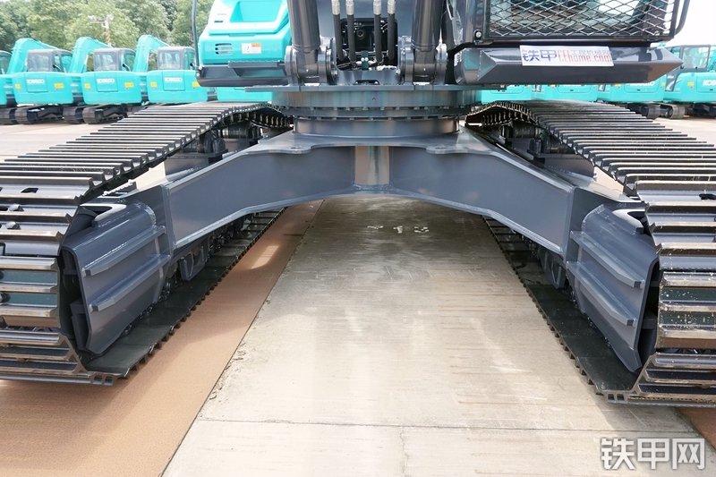 神钢SK380XD-10挖掘机局部