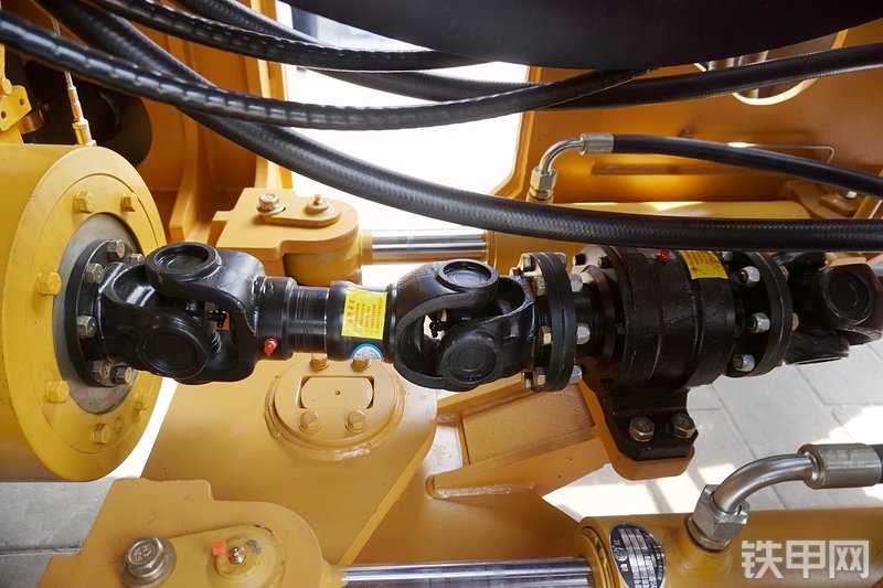 中泽华威HM856HG装载机展会( )