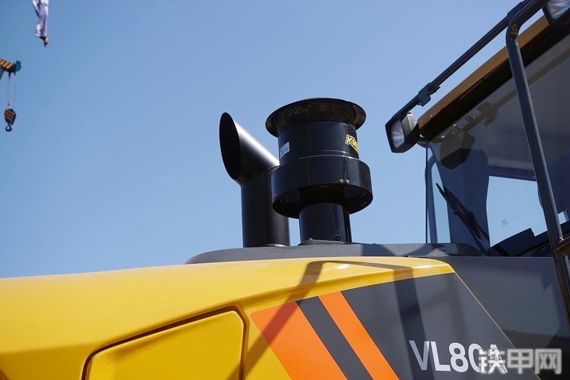 柳工VL80A装载机展会( )