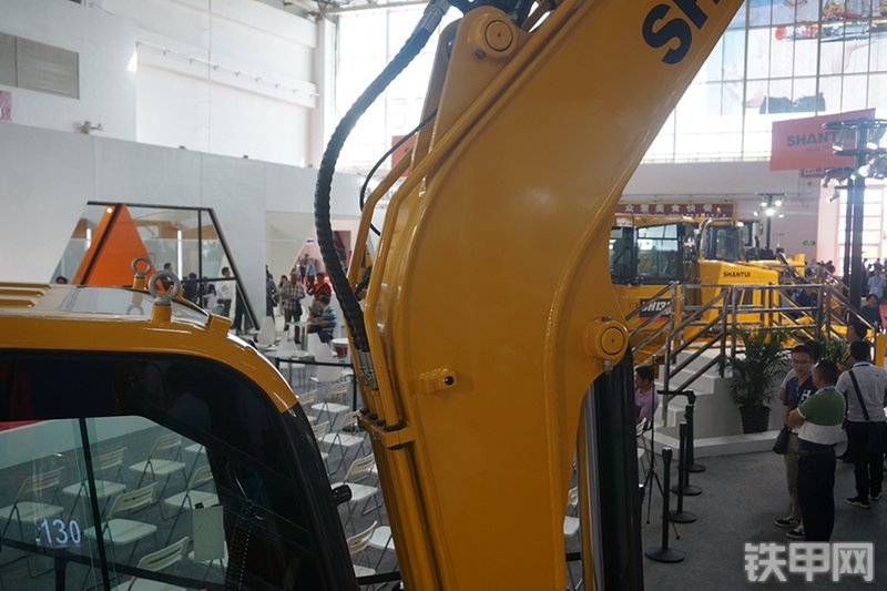 山推SE50-9挖掘机展会( )