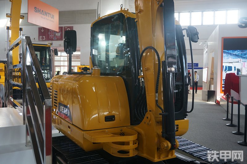 山推SE50-9挖掘机展会( )