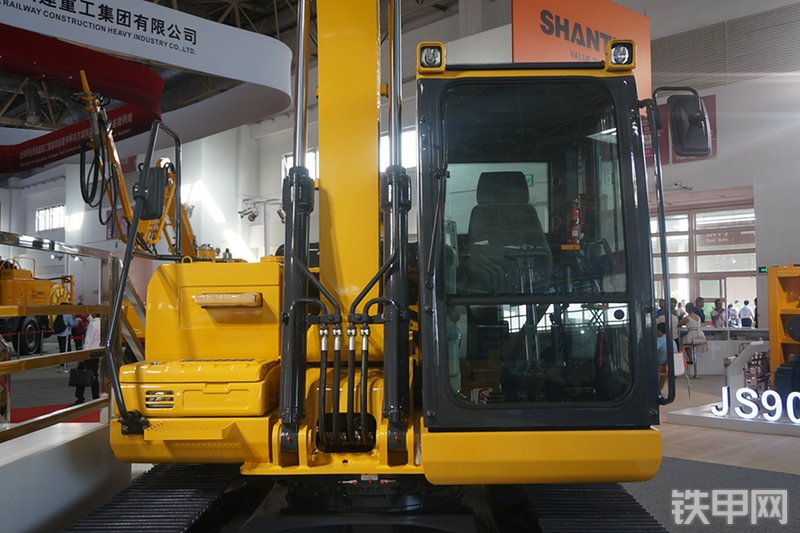 山推SE130-9挖掘机展会( )