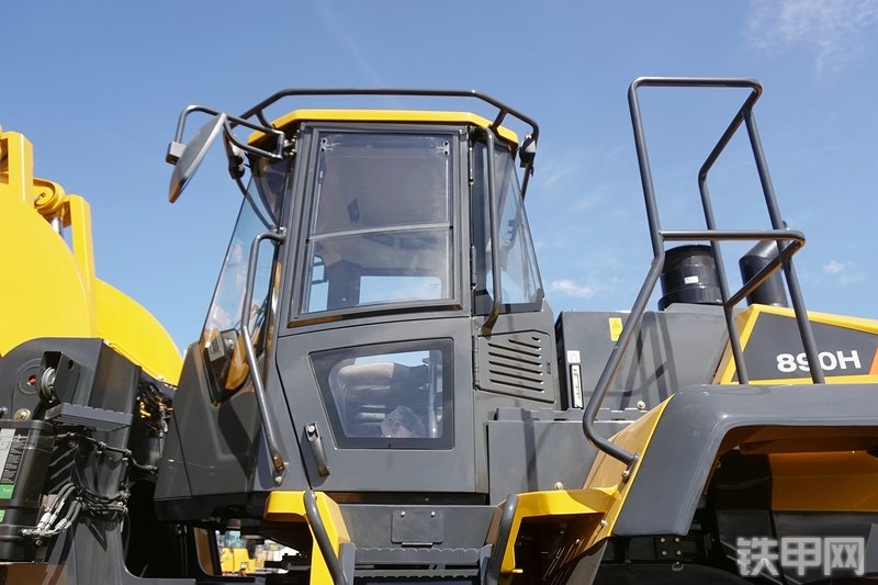 柳工CLG890H装载机展会( )