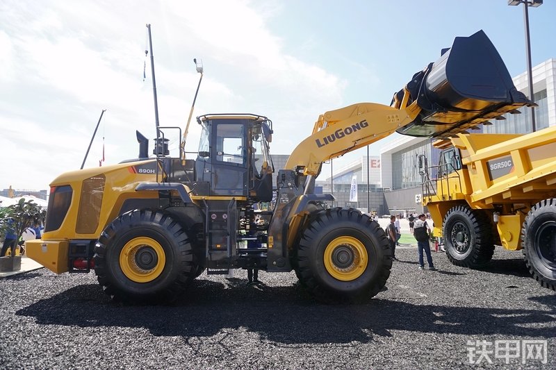 柳工CLG890H装载机展会( )