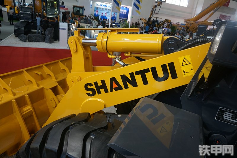 山推SL56H装载机展会( )