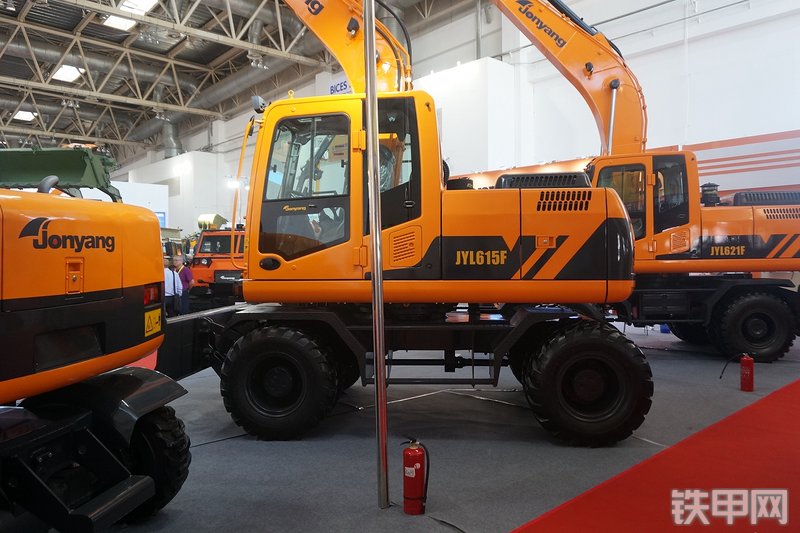 詹阳重工JYL615F挖掘机展会( )