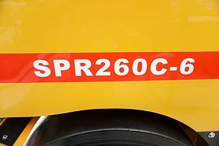 三一重工SPR260C-6压路机局部
