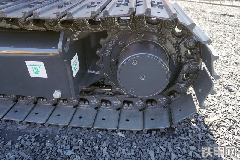 柳工CLG9035E挖掘机展会( )